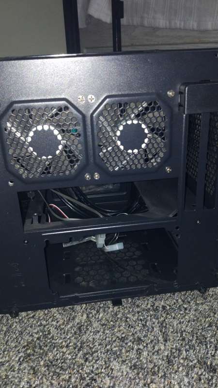 Thermaltake Core V1 Mini ITX ( 3 included blue led fans )